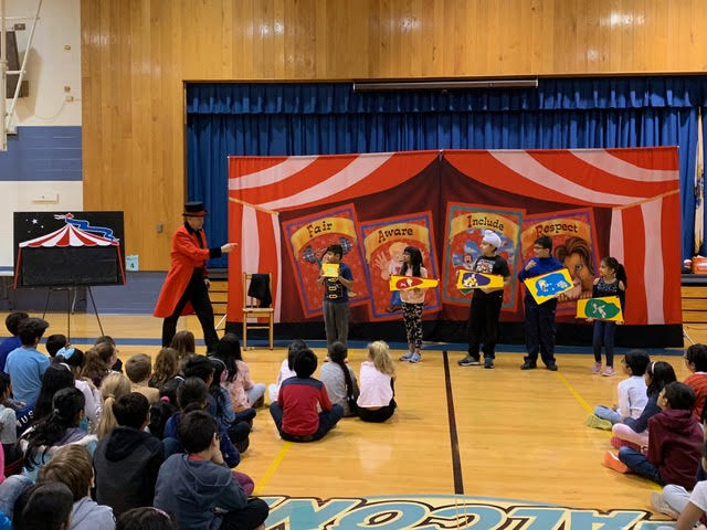 Doug Scheer presents a Diversity Circus Assembly Show.