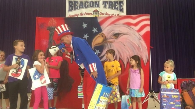 Uncle Sam's Comedy Jam Assembly show offers a highly interactive magic and comedy show designed specifically for elementary school audiences.