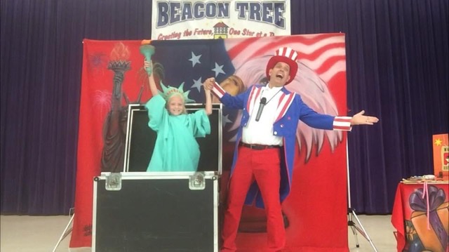 Uncle Sam's Comedy Jam Assembly show offers a highly interactive magic and comedy show designed specifically for elementary school audiences.